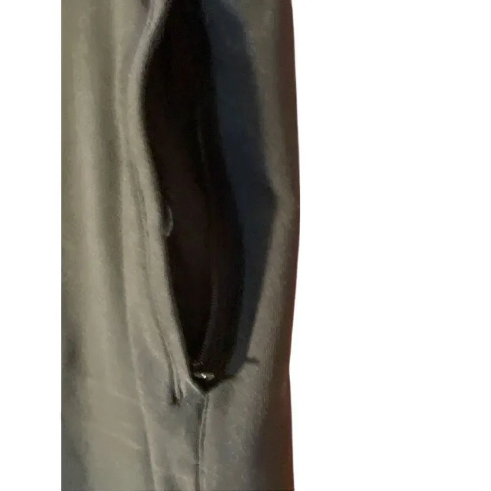 Nike woman’s Black dry, fit training, pants, golf double snap closure size mediu